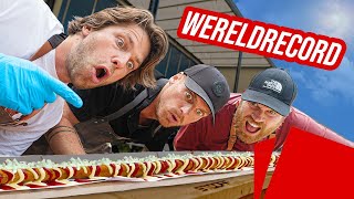 Langste Frikandel Ter Wereld Wereldrecord [upl. by Nyladnarb880]