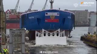 Mise à leau du briseglace Tchoukotka  Vladimir Poutine assiste à la cérémonie en visioconférence [upl. by Cinamod165]