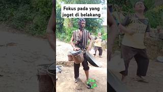 Goyang Asik Si Baju Kuning shortvideo funny funnyvideo lucungakak lucuabis [upl. by Aicinoid]