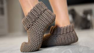 EASY Crochet Slippers Tutorial  RIBBED Slippers Crochet Pattern [upl. by Burkley410]