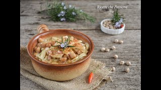 Pasta e ceci  Versione flash  ricetta calabrese  Ricette che Passione [upl. by Mccutcheon]