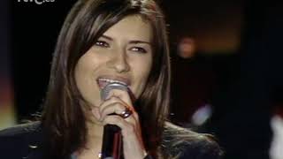 Laura Pausini  Escucha tu corazón [upl. by Roosnam900]