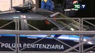 Tg La7  Edizione delle ore 2000 del 09092011 [upl. by Osborn80]