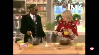 Snoop Dogg amp Martha Stewart make brownies [upl. by Breen]