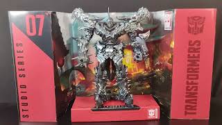 75 Transformers Studio Series 07 GRIMLOCK Review [upl. by Novej559]