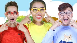 Head Shoulders Knees amp Toes SingALong Song amp Dance For Kids [upl. by Zednanreh]