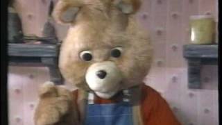 Guests Of The Grunges video extras Teddy Ruxpin [upl. by Aprilette]