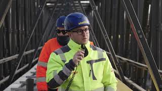 The lifting of the quotPonte dell Industriaquot in Rome Trastevere  ITALY [upl. by Montanez]