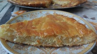 Galette des rois à la frangipane [upl. by Airemaj]