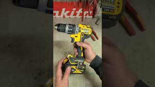 What is Dewalt doing more downgrades drill problem faulty warranty dewalt broke [upl. by Aremus]