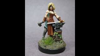 Reaper Miniatures 03803 Laril Silverhand Female Elven Blacksmith [upl. by Mickey]