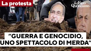 Un tappeto pieno di letame davanti alla Scala quotLa guerra e il genocidio uno spettacolo di merdaquot [upl. by Encratia640]