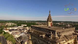 Cathédrale de Soissons dans lAisne vue du drone [upl. by Weinrich]