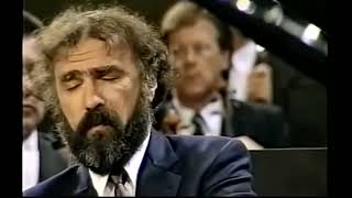 WMozart Piano Concerto 23 K488 Radu Lupu Sándor Végh Wiener Philharmoniker Live19910915 [upl. by Essilrahc]