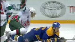 Ray Emery vs Dubilevitch russian hockey [upl. by Enilrek]