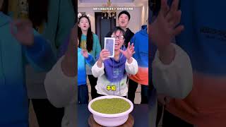 Green Beans Grab The Gold Challenge Heartbeat Speeds UpFunnyfamily Partygames Funny Shorts [upl. by Ailekahs]