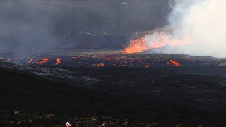 Islanda erutta vulcano a 30 km da Reykjavik [upl. by Ashia]