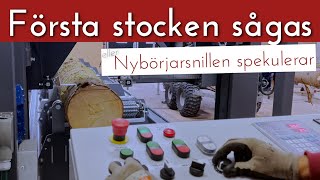 Sågar första stocken på bandsågverket  Trakmet TTP600 Standard med hydraulik [upl. by Negroj389]