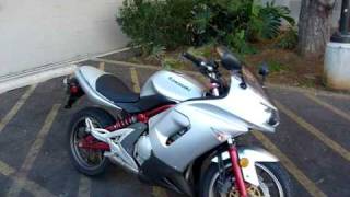 2006 Kawasaki Ninja 650r in Silver amp Red 100514 [upl. by Silsbye387]