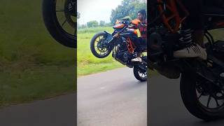 ⚡Duke390 Wheeling and stopi 🔥like shortsshare subscribe ktmduke390bs6stastus wheelie ktm [upl. by Base]