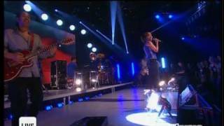 DIDO quot Here With Me quot Live Top of the Pops Show 2004 HQ [upl. by Aramo343]