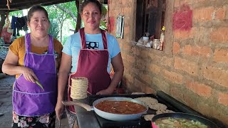 MAMÁ JESUS Y ROXY COCINAN JUNTAS [upl. by Barbey806]