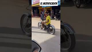 Moto con timón de carro [upl. by Yelsnya]