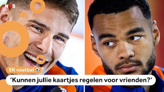 Deze gekke vragen krijgen Oranjespelers van journalisten [upl. by Saturday501]