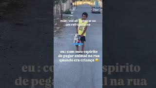 JOVEM SAI PARA COMPRAR PÃO E ADOTA UM CACHORRO cachorro adote dog pets amor resgate rescue [upl. by Alikee]