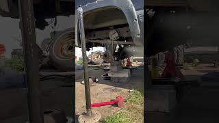 Rear Axle Wheel Bearing Puller lifehack shorts [upl. by Auohc]