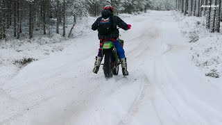 Kawasaki KX500 2Stroke Incredible Winter Braaps Raw [upl. by Assital992]