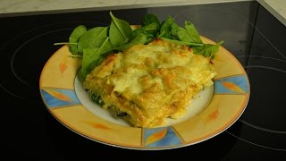 Süßkartoffel Kürbis Lasagne mit Kürbiskernen und Spinat [upl. by Atinus]