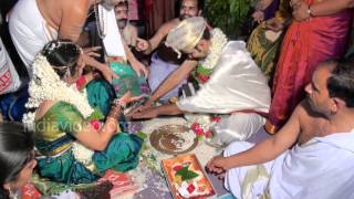 Bride and Groom performing marriage rituals  Kannada Brahmin Marriage [upl. by Arodoet228]