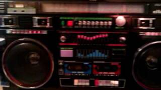 Elta Masterblaster Ghettoblaster Boombox [upl. by Nanerb]