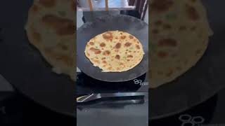 Sikhe Aaloo Paratha banana Mnu Duhan k sath 😂😂 mnuduhan [upl. by Monia]