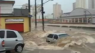 Chuva Arrastando Carros Edgar facó [upl. by Phedra]