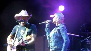 Jason Aldean and Miranda Lambert Grown Woman [upl. by Ahcropal]