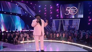 Cedric the Entertainer Kicks Off the AMAs  AMAs 50th Anniversary Special [upl. by Dusa660]