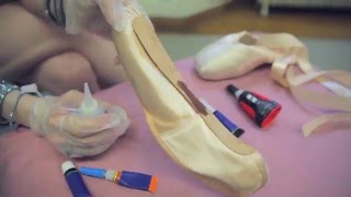 Pointe Shoes How to glue pointe shoes Jet Glue your pointe shoes [upl. by Mart599]