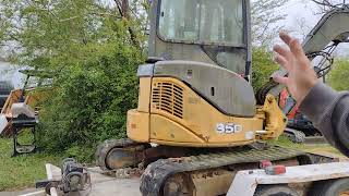 tilting the cab John Deere 35D mini excavator [upl. by Rainer274]