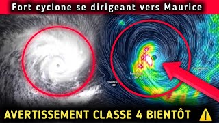 Le cyclone Eleanor s’intensifie rapidement près de l’île Maurice  Classe 3 Avertissement en vigueur [upl. by Anahs]