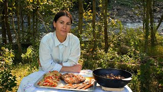 COOKING STEAKS IN THE MOUNTAINS The amazing life of a woman in the mountains [upl. by Maag]