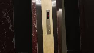 Dünyanın ən hündür hotelinin lift sürəti [upl. by Okkin403]