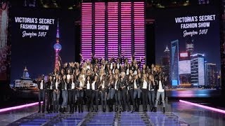 Angels and models of Victoria s Secret Fashion show pose for a photo in Shanghai [upl. by Emixam]