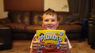 I review the Lunchables Uploaded pizza lunch vlog [upl. by Teerprah]