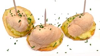 Pincho de huevas de merluza con mahonesa de ajo y patata frita [upl. by Garratt]