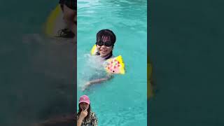 MAIN DI KOLAM RENANG TEPI PANTAI ⁉️SERUAN MANA YA 😱😍shorts funny dubbing [upl. by Toffey561]