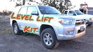 4RUNNER 2010 LEVELLIFT INSTALLATION ROUGH COUNTRY 2”1” [upl. by Adias]