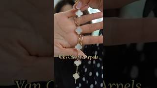 VAN CLEEF amp ARPELS ALHAMBRA VINTAGE BRACELET MOTHER OF PEARL WITH YELLOW GOLD REVIEW  lvlovercc [upl. by Vivia]