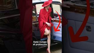 Las veces que Kate ROMPIÓ el protocolo real katemiddleton shorts [upl. by Maddocks611]